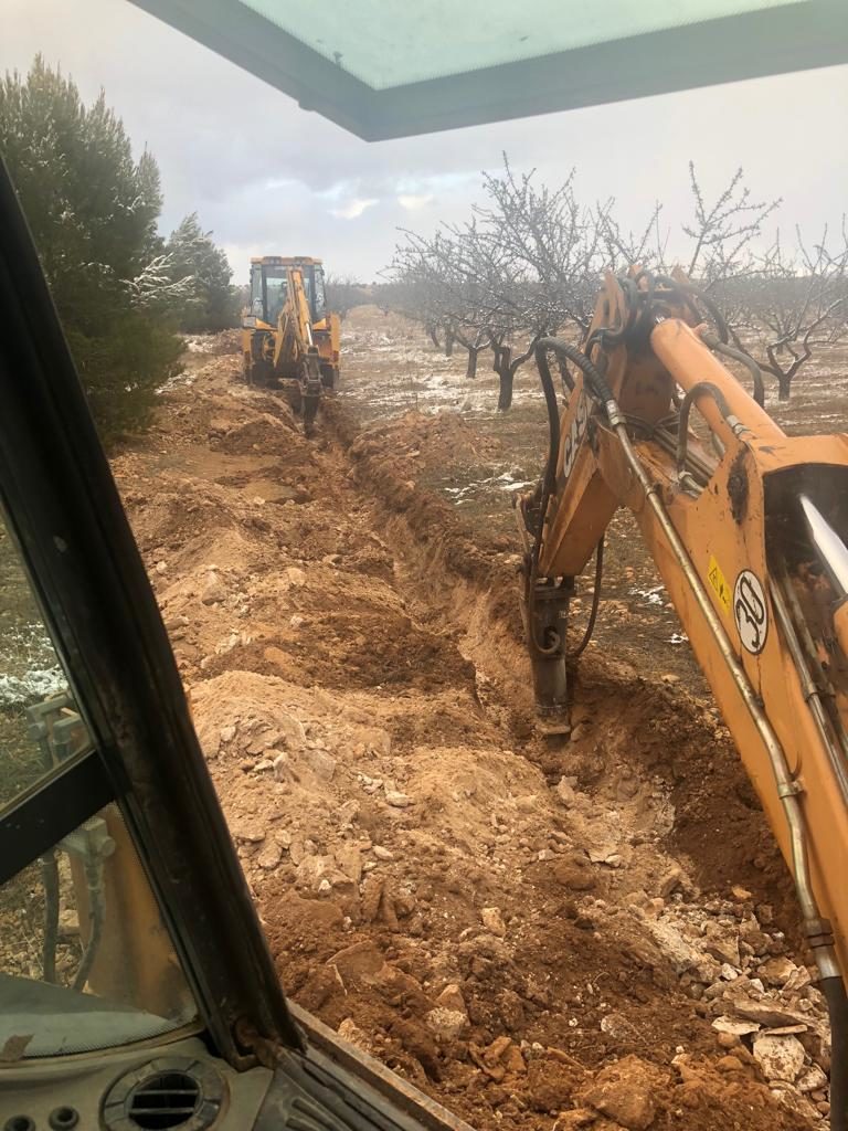 zanja regadio riegos charches finca campo riego guadix agricola