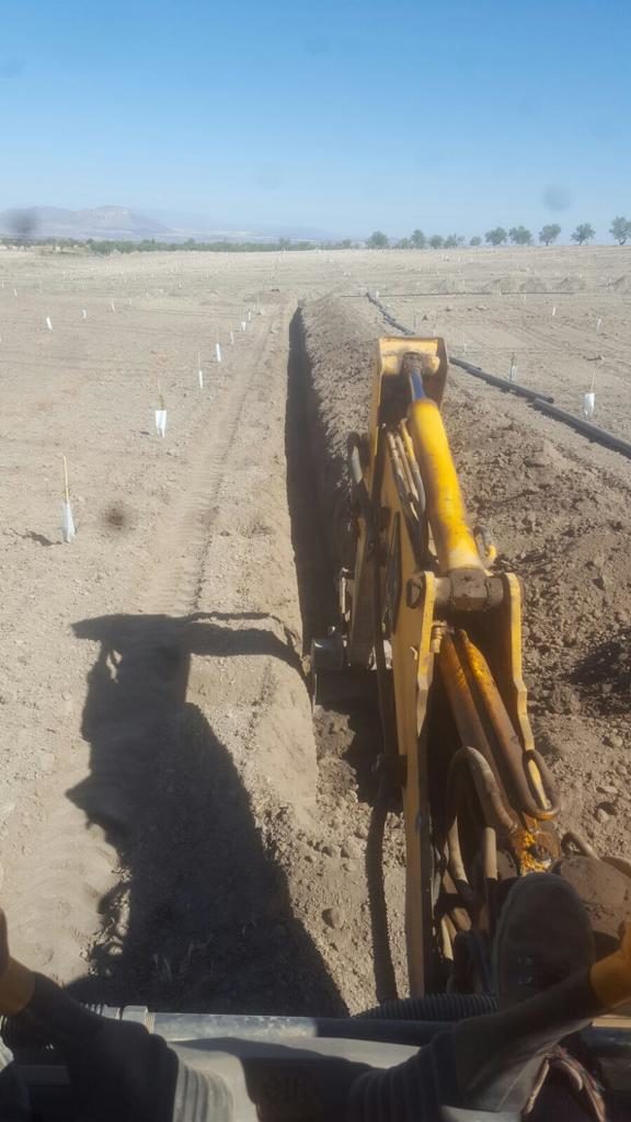 zanja regadio riegos charches finca campo riego guadix agricola